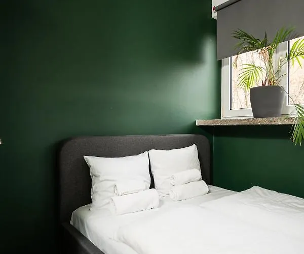 Rentplanet - Stare Apartamento