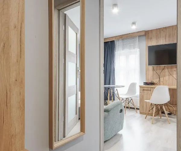 Rentplanet - Stare Apartamento *