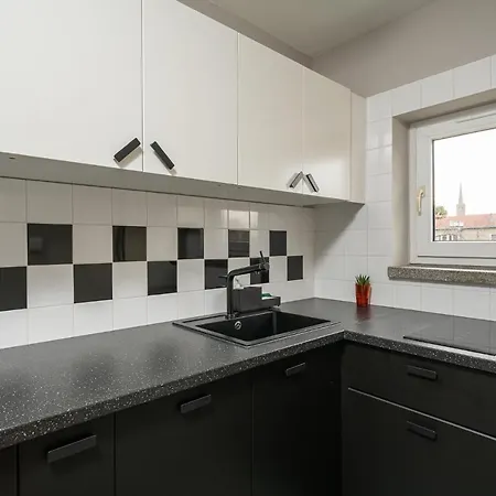 Rentplanet - Stare Apartamento Breslavia