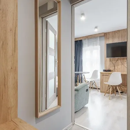 Rentplanet - Stare Apartamento *