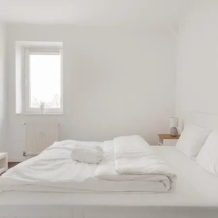 Rentplanet - Stare Apartamento Breslavia