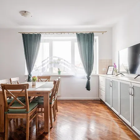 Apartment Rentplanet - Stare *