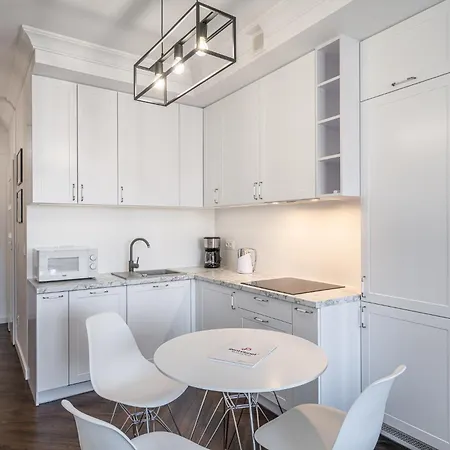 Rentplanet - Stare Apartamento