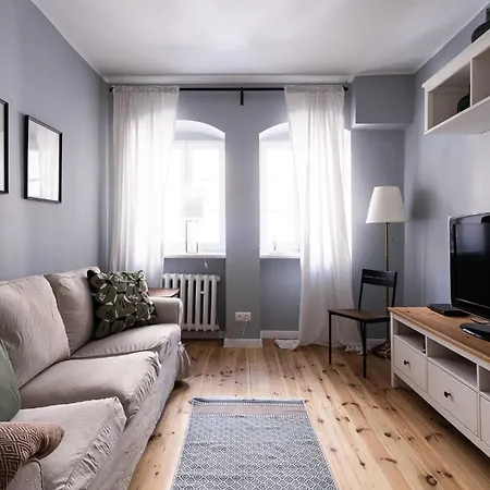 Rentplanet - Stare Apartamento *