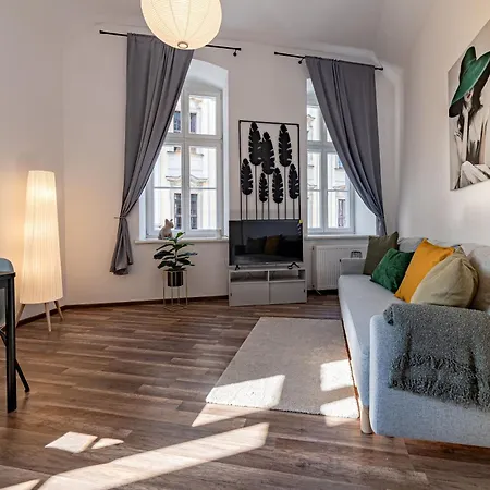 Apartment Rentplanet - Stare *